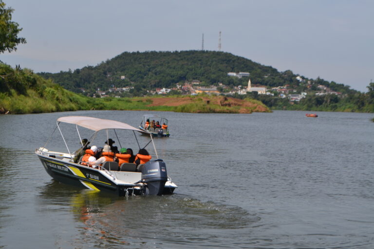 Passeio pelo Rio Taquari (1)